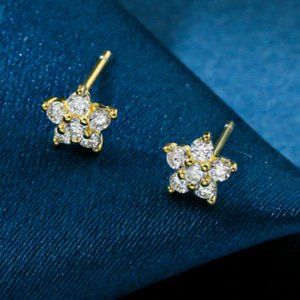 Moissanite Diamond 5 Petal Flower Gold Stud Earring NWOT